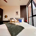Scarletz Suites Near Klcc By Yoursuperhost